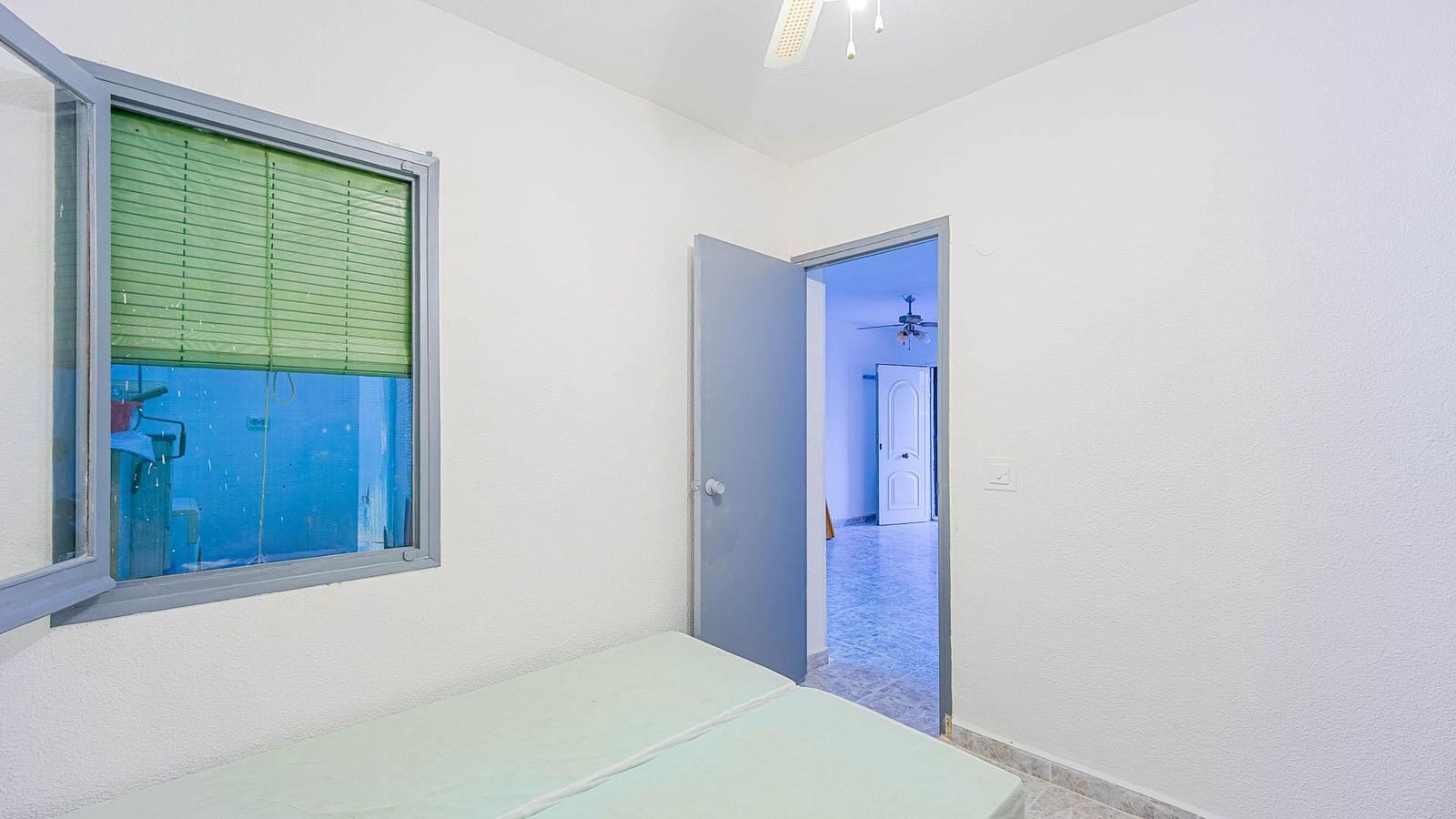 2 slaapkamer Rijtjeshuis te koop in El Limonar - € 105.000 (Ref: 10011558)