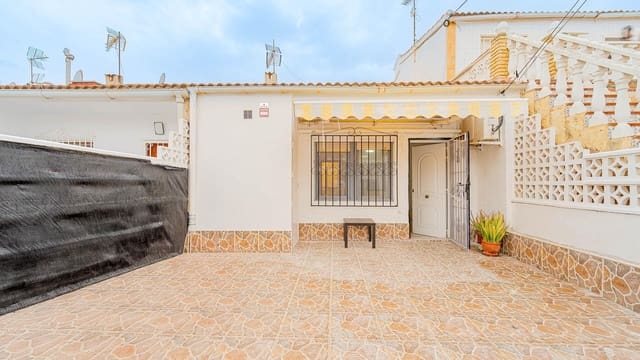 2 slaapkamer Rijtjeshuis te koop in El Limonar, Torrevieja - € 105.000 (Ref: 10011558)