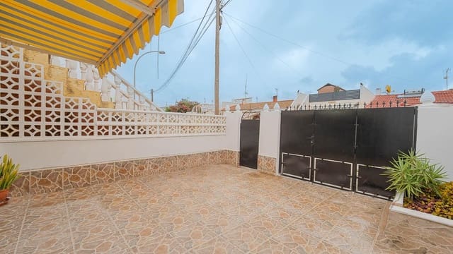 2 slaapkamer Rijtjeshuis te koop in El Limonar, Torrevieja - € 105.000 (Ref: 10011558)