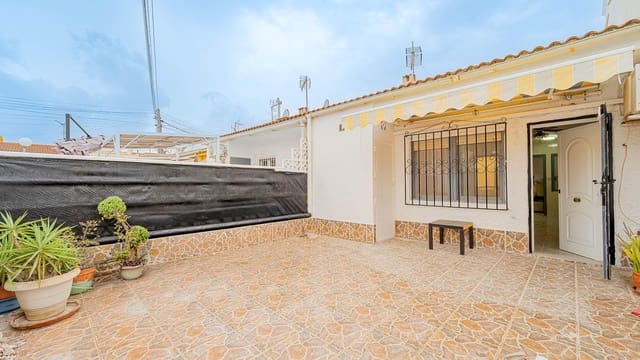 2 slaapkamer Rijtjeshuis te koop in El Limonar, Torrevieja - € 105.000 (Ref: 10011558)