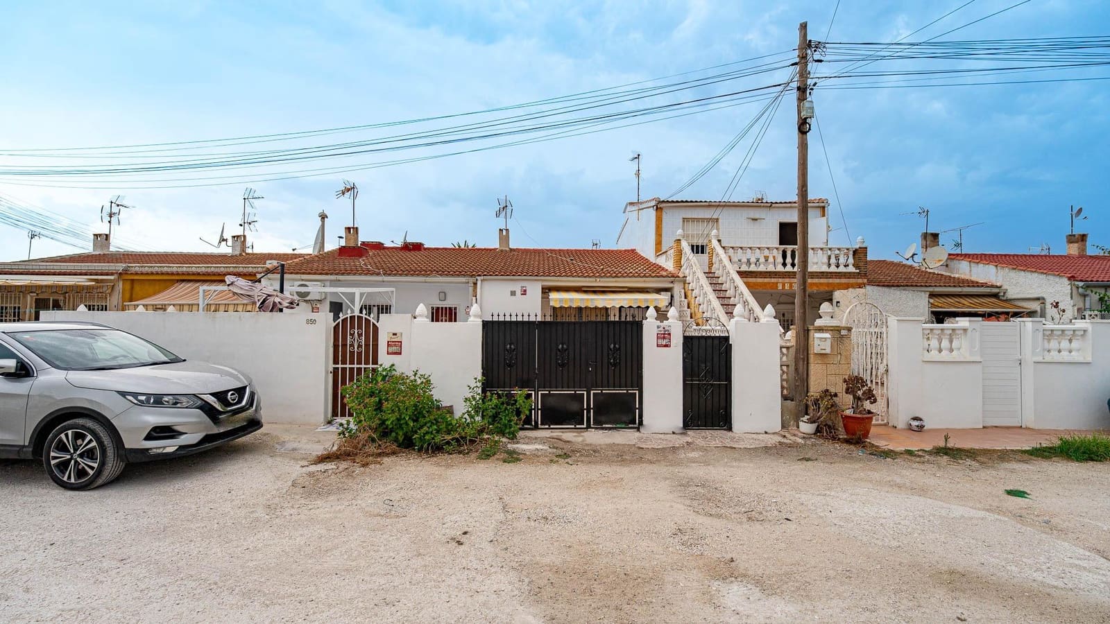 2 slaapkamer Rijtjeshuis te koop in El Limonar - € 105.000 (Ref: 10011558)