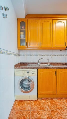 2 slaapkamer Penthouse te koop in Puerto Deportivo, Torrevieja met garage - € 226.000 (Ref: 10013085)