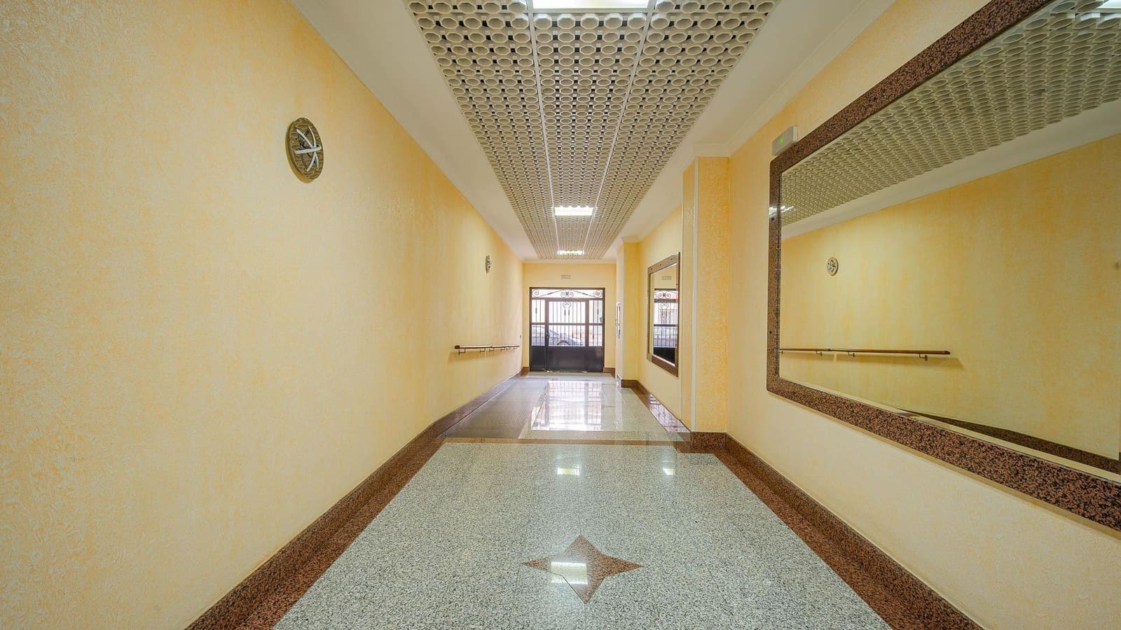 2 slaapkamer Penthouse te koop in Torrevieja met garage - € 226.000 (Ref: 10013085)