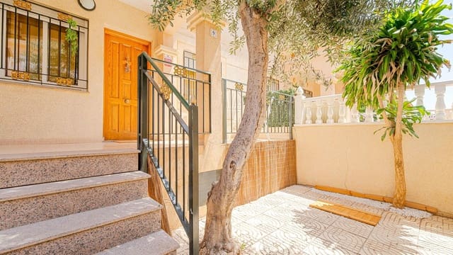 Apartamento de 2 habitaciones en El Chaparral, Torrevieja en venta con piscina - 140.000 € (Ref: 10017607)