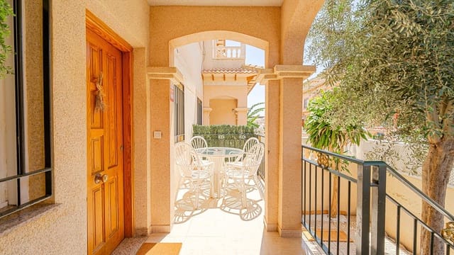 Apartamento de 2 habitaciones en El Chaparral, Torrevieja en venta con piscina - 140.000 € (Ref: 10017607)