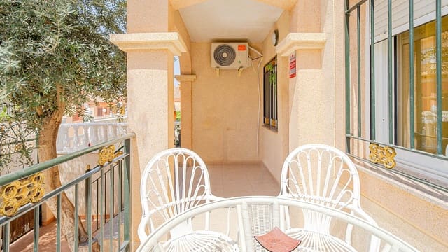 Apartamento de 2 habitaciones en El Chaparral, Torrevieja en venta con piscina - 140.000 € (Ref: 10017607)
