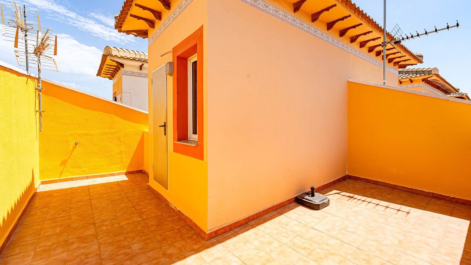 2 chambre Appartement à vendre à El Chaparral avec piscine - 140 000 € (Ref: 10017607)