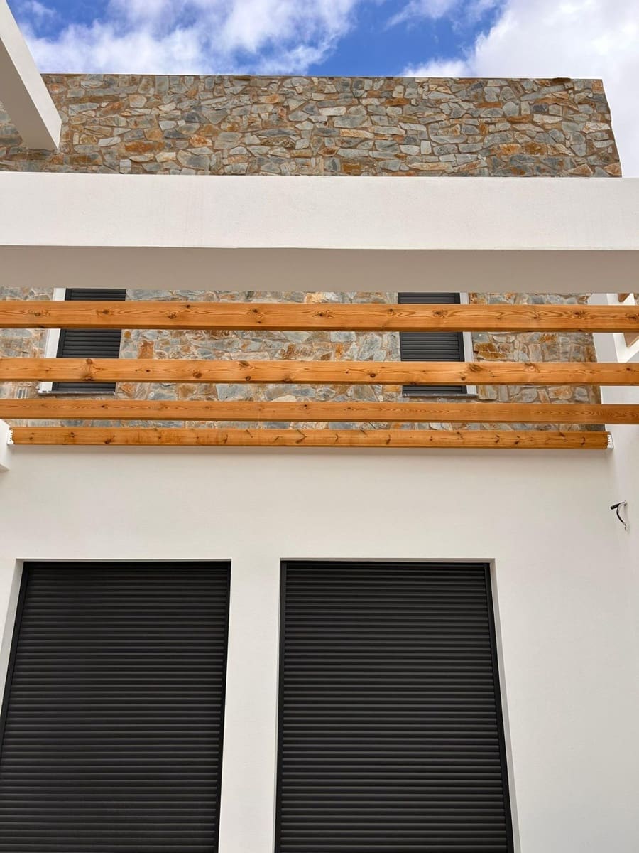 4 bedroom Villa for sale in Pinoso with pool garage - € 600,000 (Ref: 10017619)