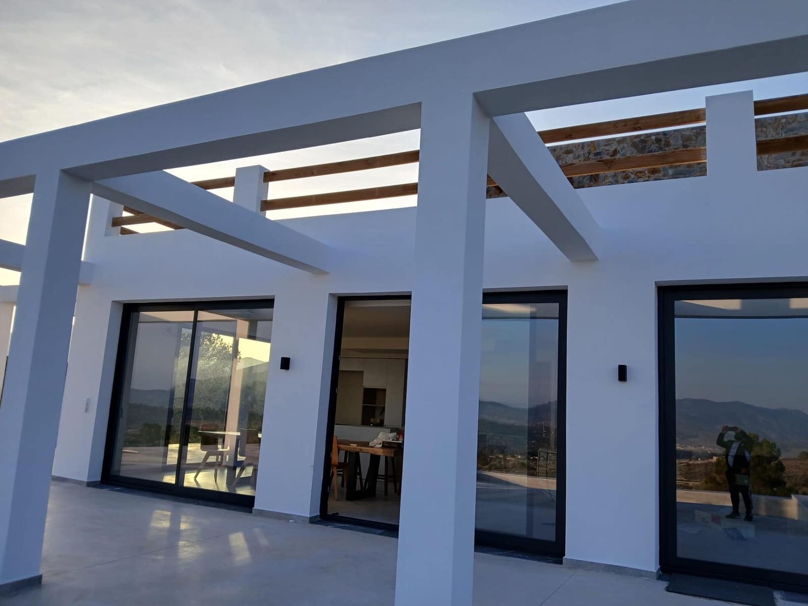 4 bedroom Villa for sale in Pinoso with pool garage - € 600,000 (Ref: 10017619)