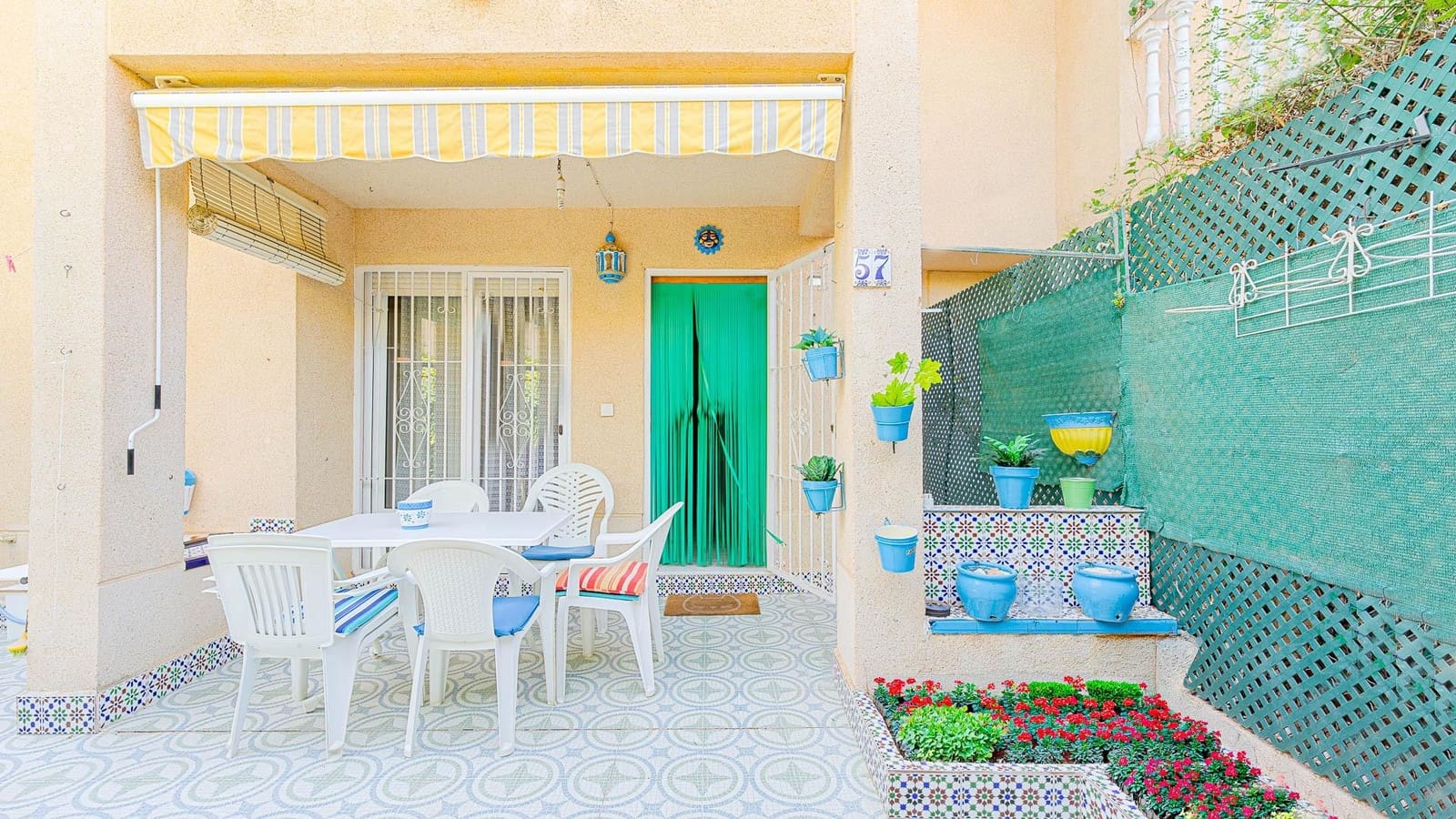 3 bedroom Bungalow for sale in Torrevieja with pool - € 164,999 (Ref: 10024261)