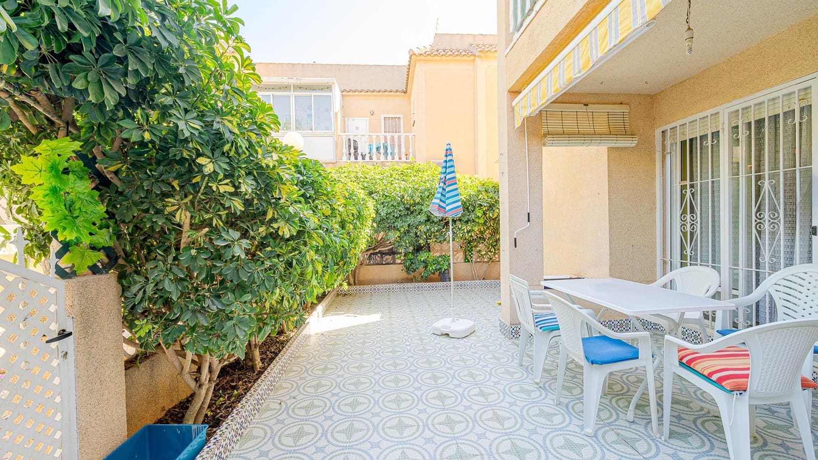 3 bedroom Bungalow for sale in Torrevieja with pool - € 164,999 (Ref: 10024261)