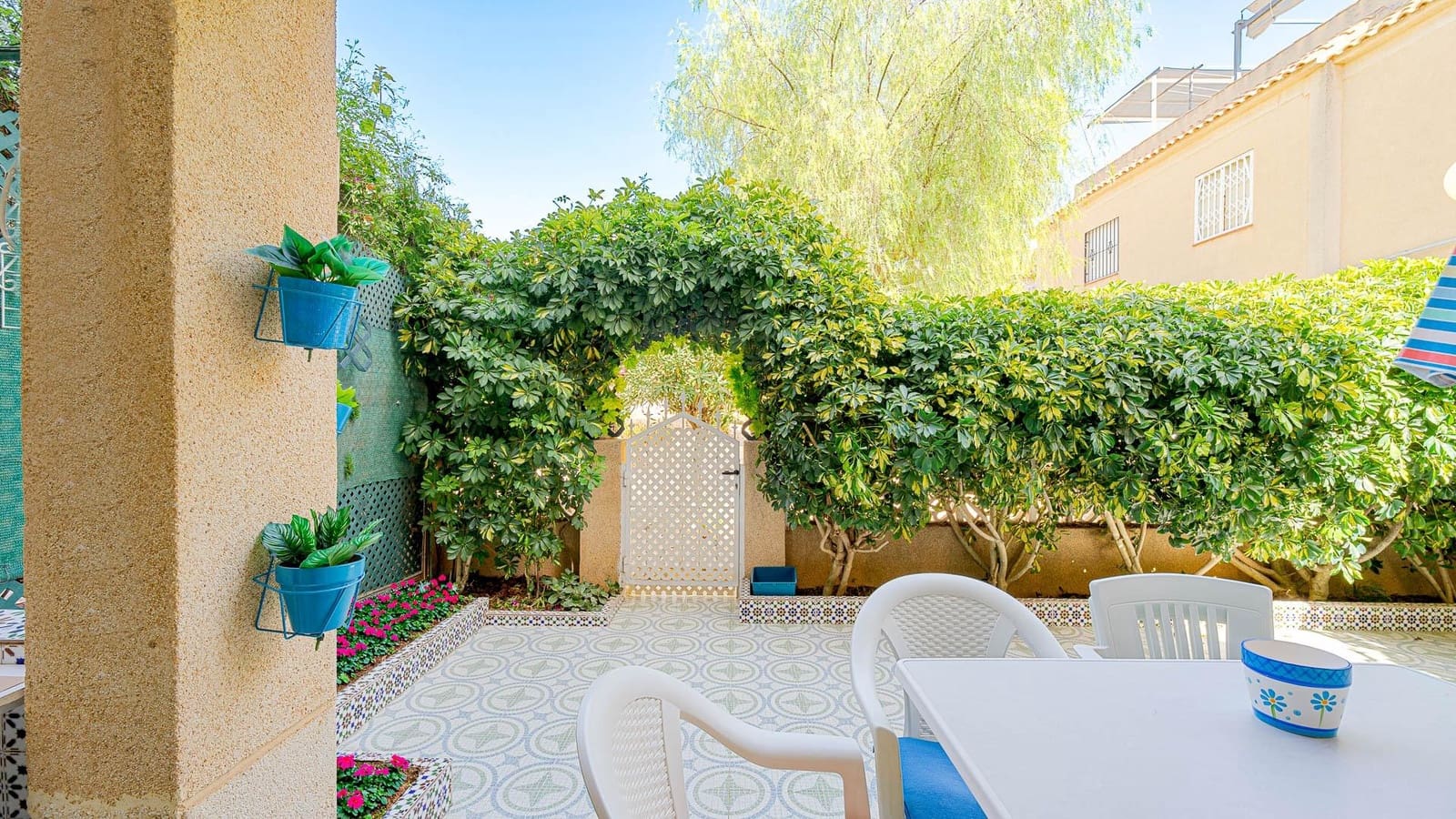 3 bedroom Bungalow for sale in Torrevieja with pool - € 164,999 (Ref: 10024261)