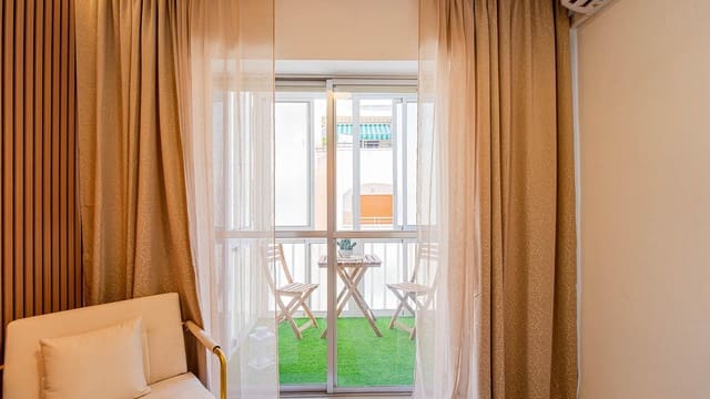 3 chambre Appartement à vendre à Torrevieja - 229 000 € (Ref: 10025838)