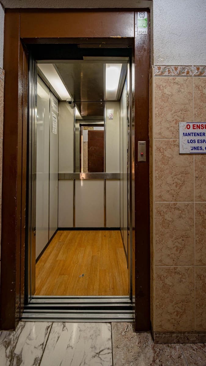 3 slaapkamer Penthouse te koop in Torrevieja met zwembad - € 149.999 (Ref: 10027882)