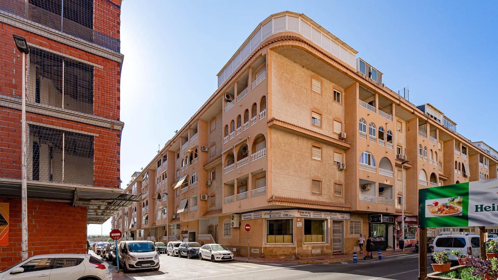 3 slaapkamer Penthouse te koop in Torrevieja met zwembad - € 149.999 (Ref: 10027882)