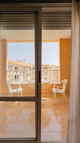 2 quarto Penthouse para venda em Centro, Torrevieja com piscina - 129 999 € (Ref: 10030677)