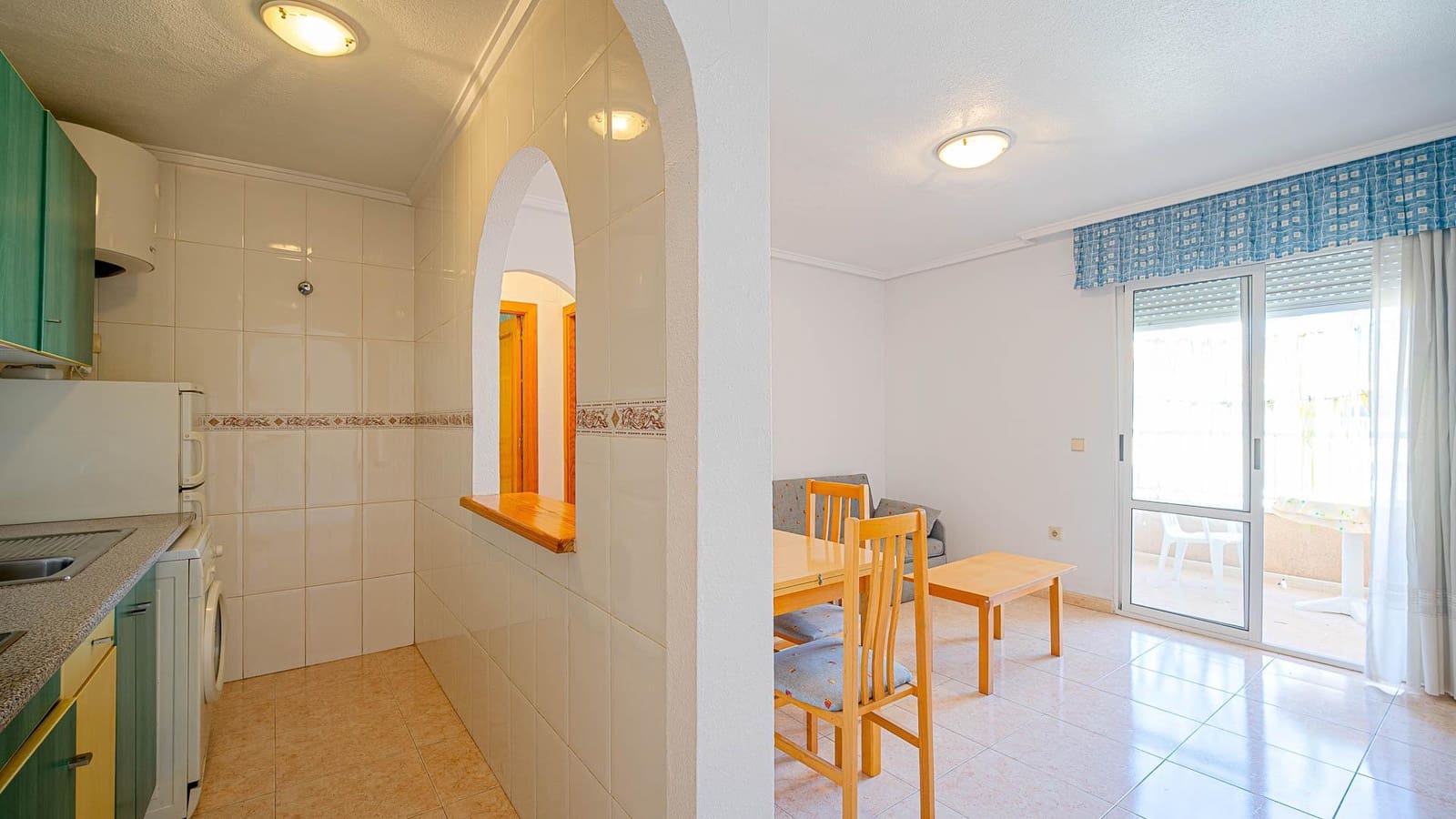 2 quarto Penthouse para venda em Torrevieja com piscina - 129 999 € (Ref: 10030677)