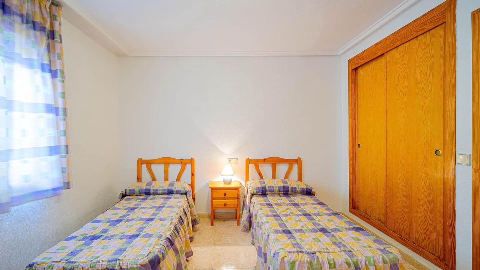 2 quarto Penthouse para venda em Torrevieja com piscina - 129 999 € (Ref: 10030677)