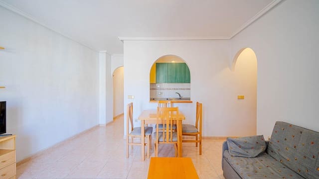 2 quarto Penthouse para venda em Centro, Torrevieja com piscina - 129 999 € (Ref: 10030677)
