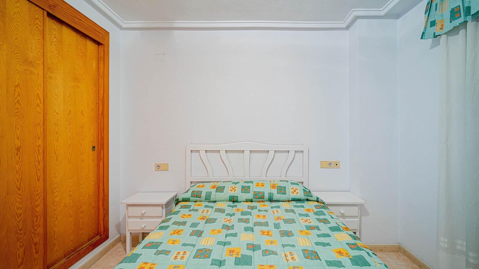 2 quarto Penthouse para venda em Torrevieja com piscina - 129 999 € (Ref: 10030677)
