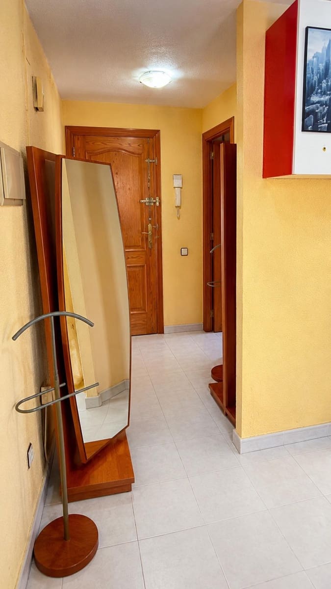 Studio till salu i Torrevieja med pool - 80 000 € (Ref: 10043145)