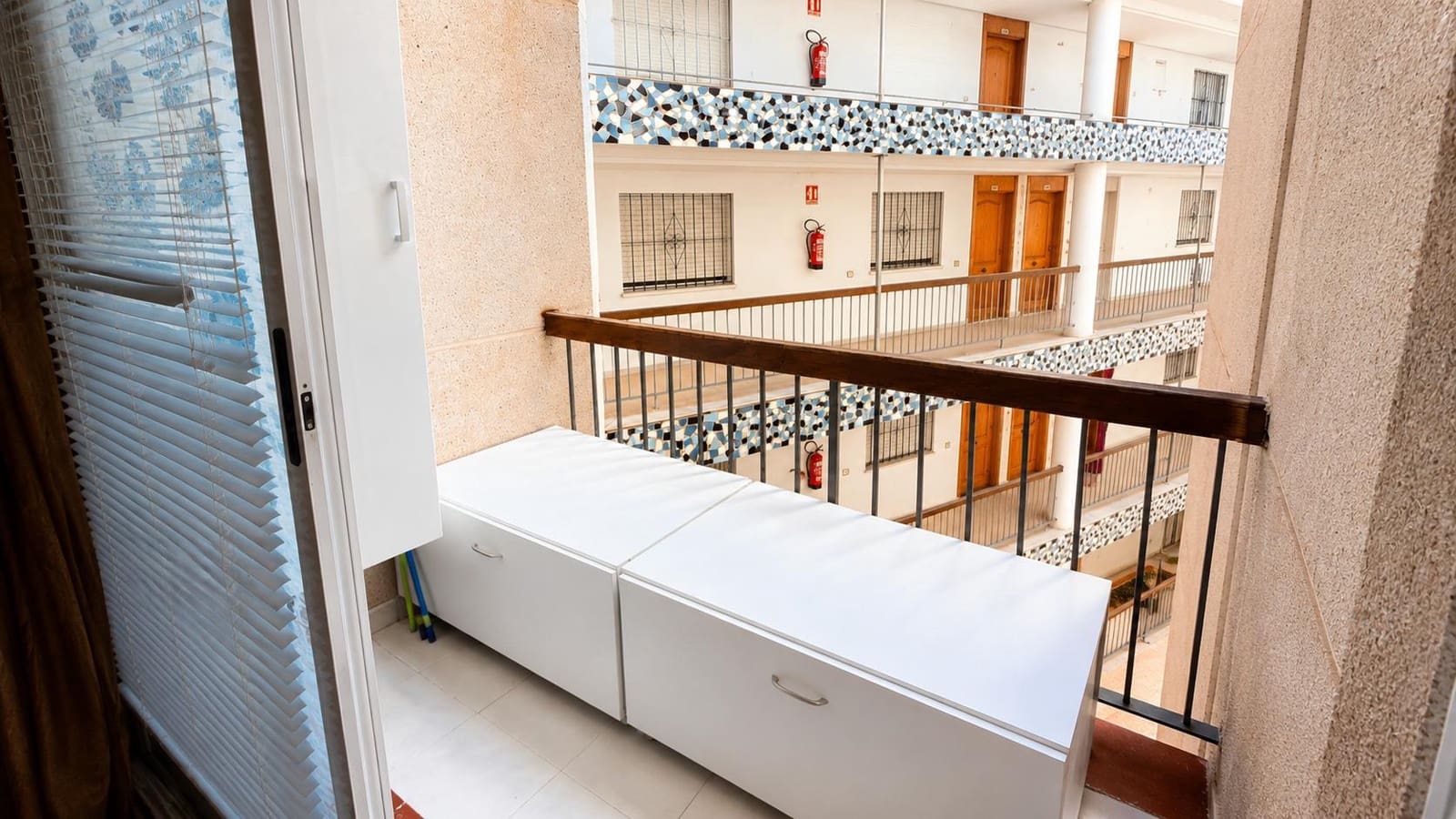 Studio till salu i Torrevieja med pool - 80 000 € (Ref: 10043145)