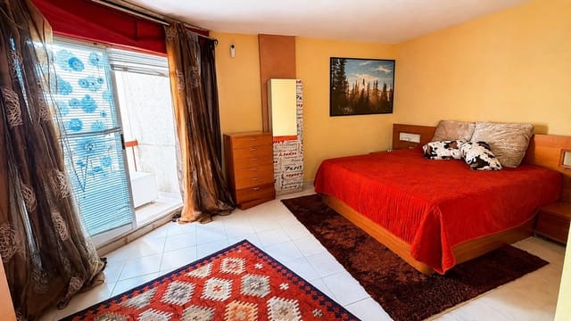 Studio à vendre à Torrevieja avec piscine - 80 000 € (Ref: 10043145)