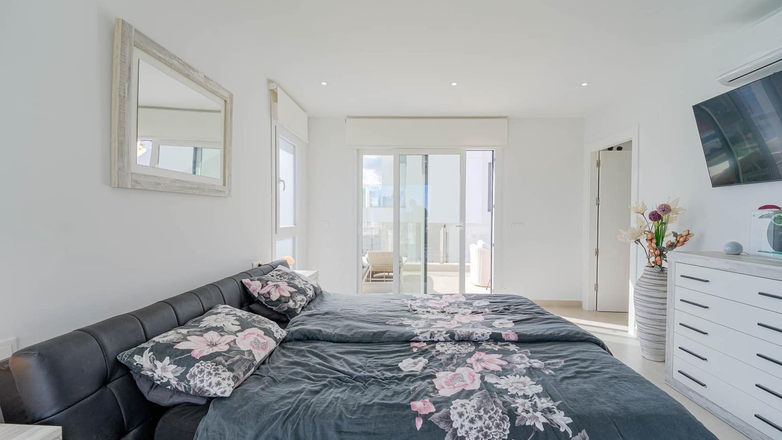 3 slaapkamer Villa te koop in Orihuela met zwembad - € 450.000 (Ref: 10044950)