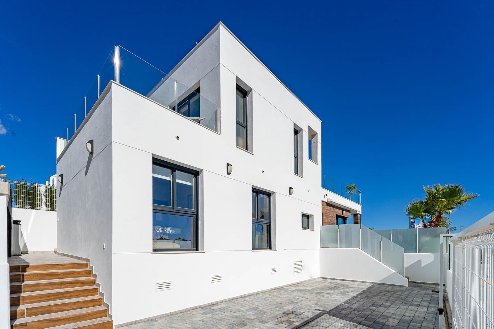 3 slaapkamer Villa te koop in Orihuela met zwembad - € 450.000 (Ref: 10044950)