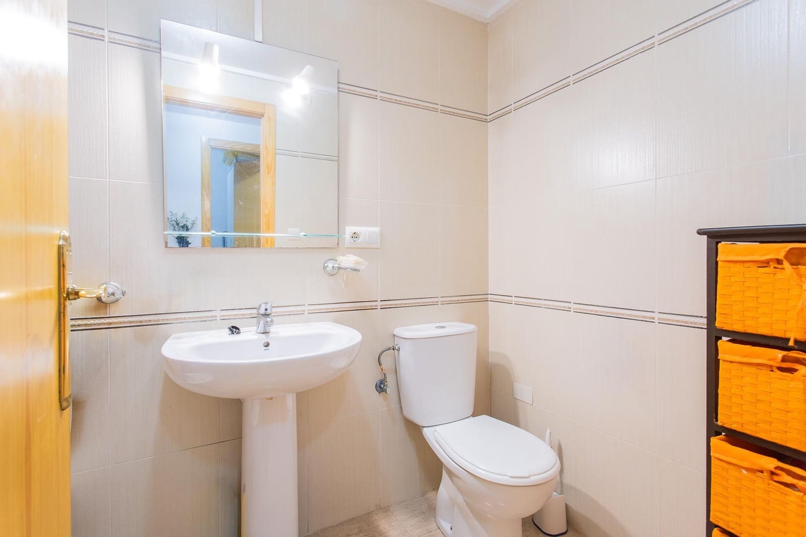 2 sovrum Lägenhet till salu i Torrevieja med pool - 129 999 € (Ref: 10047464)
