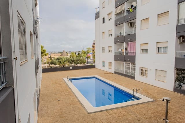 2 sovrum Lägenhet till salu i Centro, Torrevieja med pool - 129 999 € (Ref: 10047464)