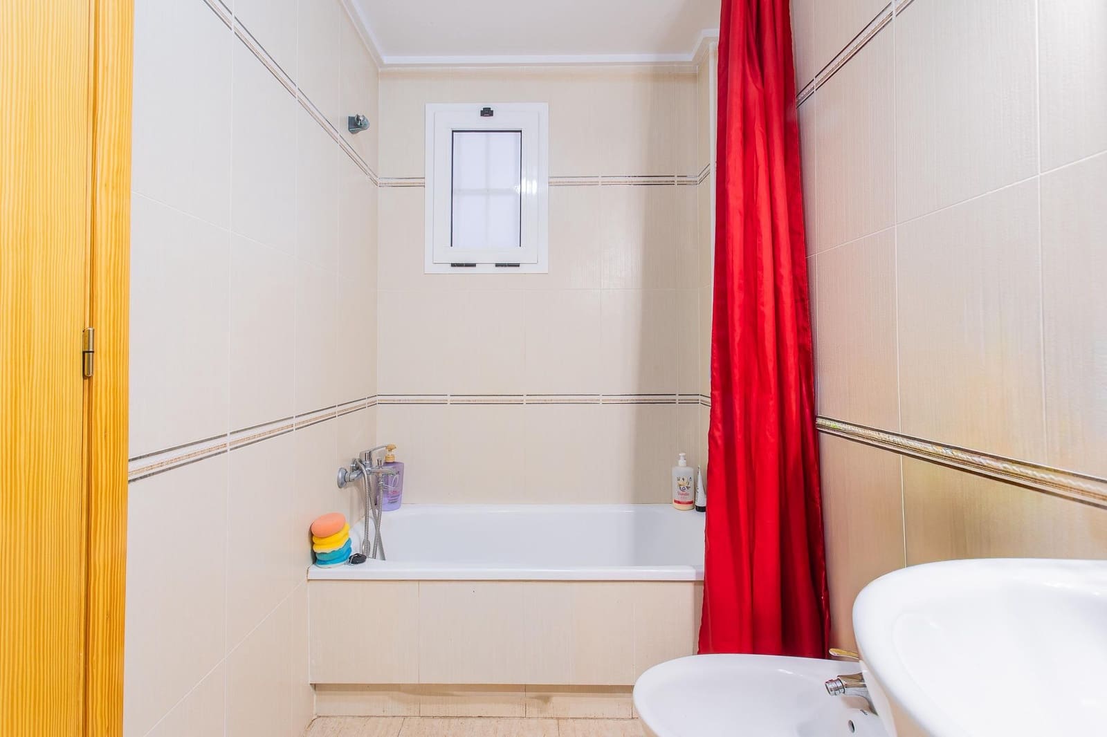 2 sovrum Lägenhet till salu i Torrevieja med pool - 129 999 € (Ref: 10047464)