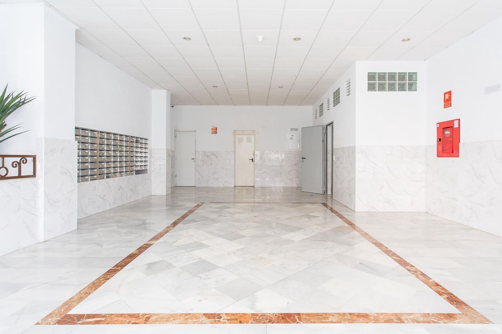 2 sovrum Lägenhet till salu i Torrevieja med pool - 129 999 € (Ref: 10047464)