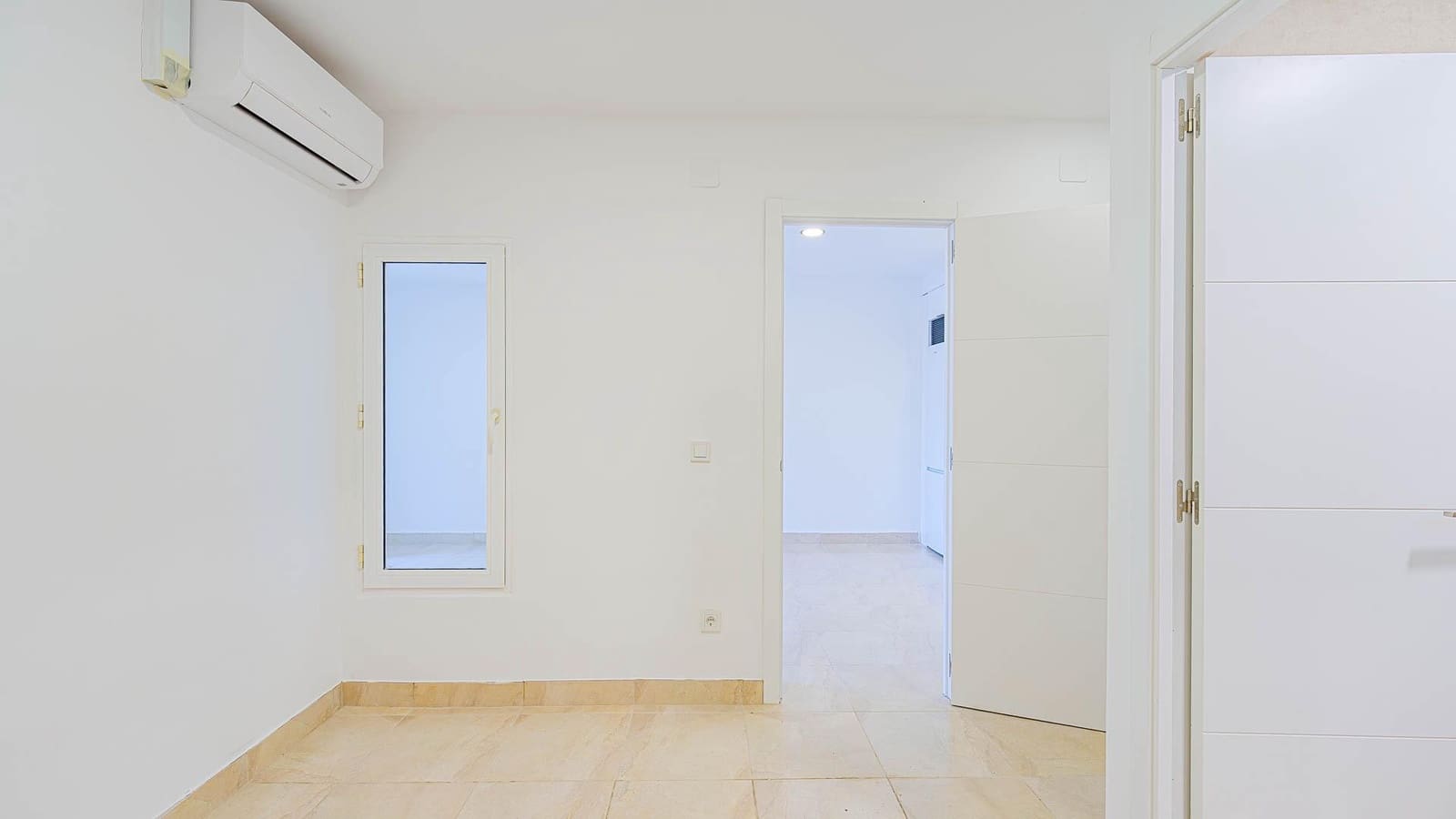 Bungalow myytävänä paikassa Torrevieja - 95 000 € (Ref: 10067833)