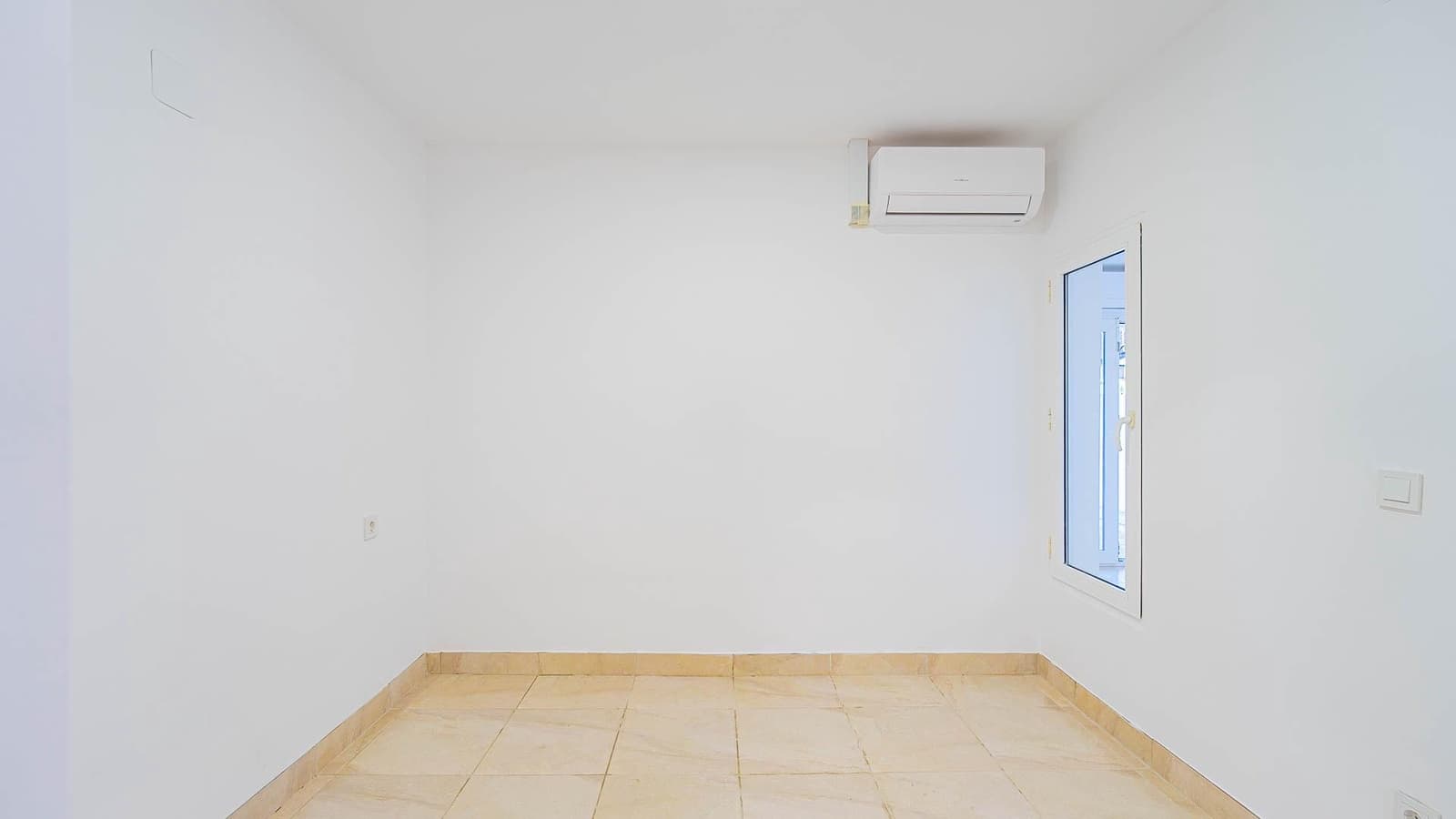 Bungalow myytävänä paikassa Torrevieja - 95 000 € (Ref: 10067833)