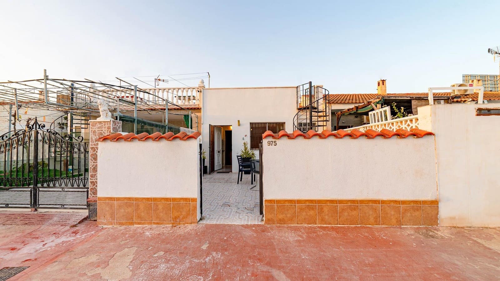 2 Zimmer Bungalow zu verkaufen in Torrevieja - 135.999 € (Ref: 10070849)