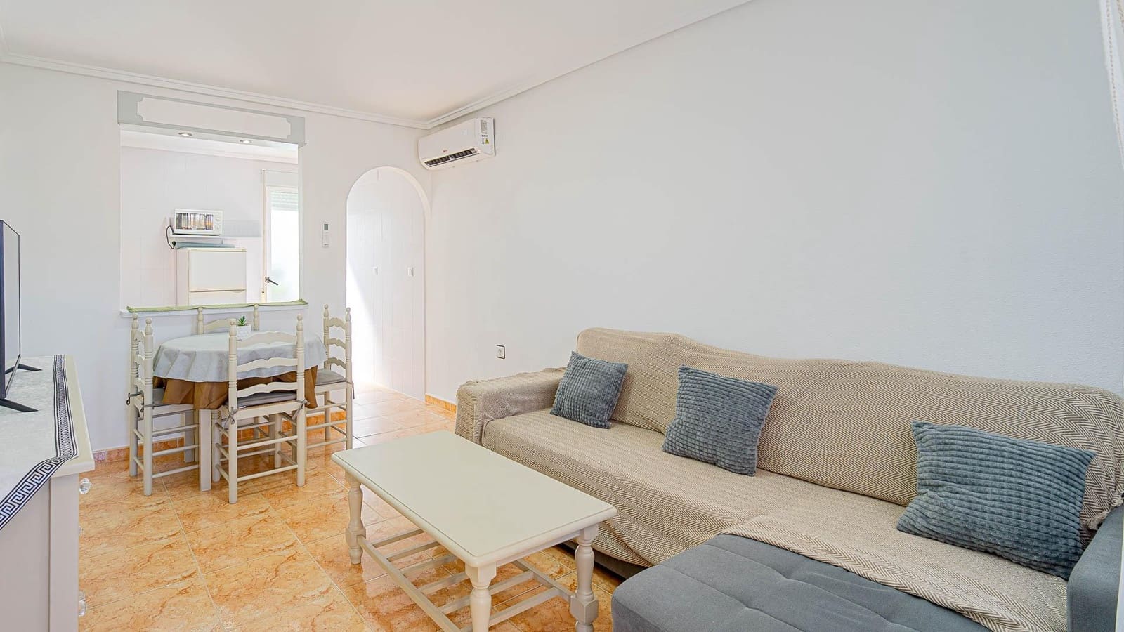 2 soveværelse Bungalow til salg i El Limonar med swimmingpool - € 139.999 (Ref: 10078207)
