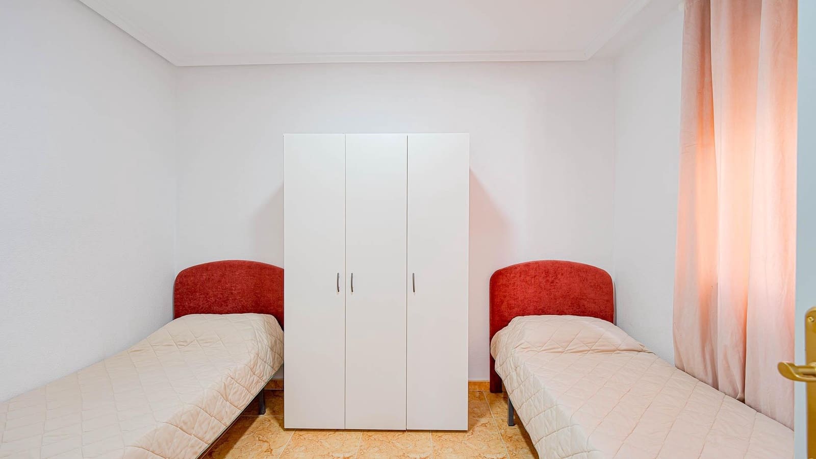 2 soveværelse Bungalow til salg i El Limonar med swimmingpool - € 139.999 (Ref: 10078207)