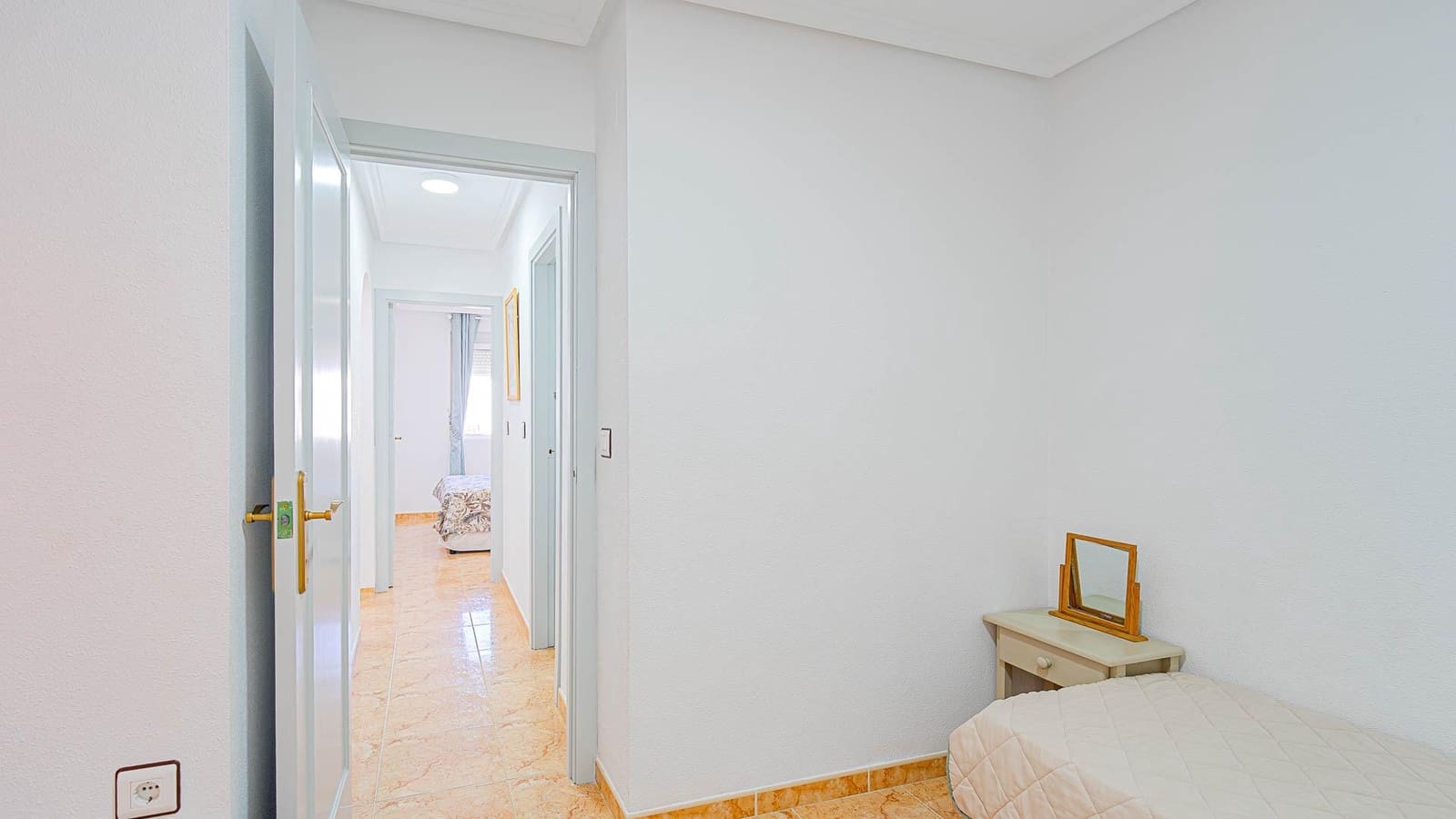 2 soveværelse Bungalow til salg i El Limonar med swimmingpool - € 139.999 (Ref: 10078207)