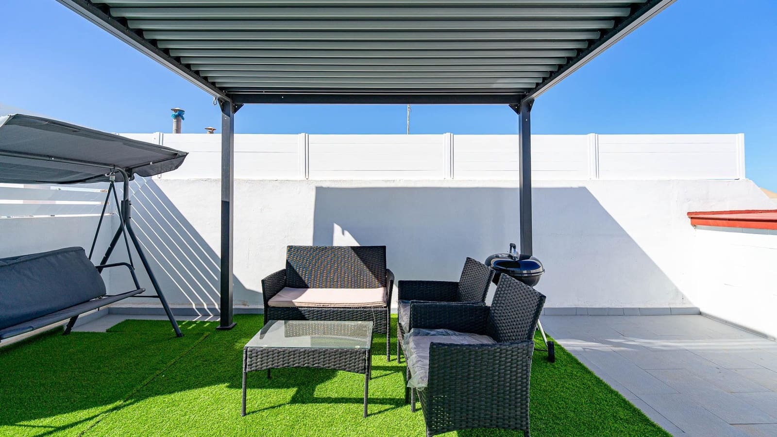 2 soveværelse Bungalow til salg i El Limonar med swimmingpool - € 139.999 (Ref: 10078207)