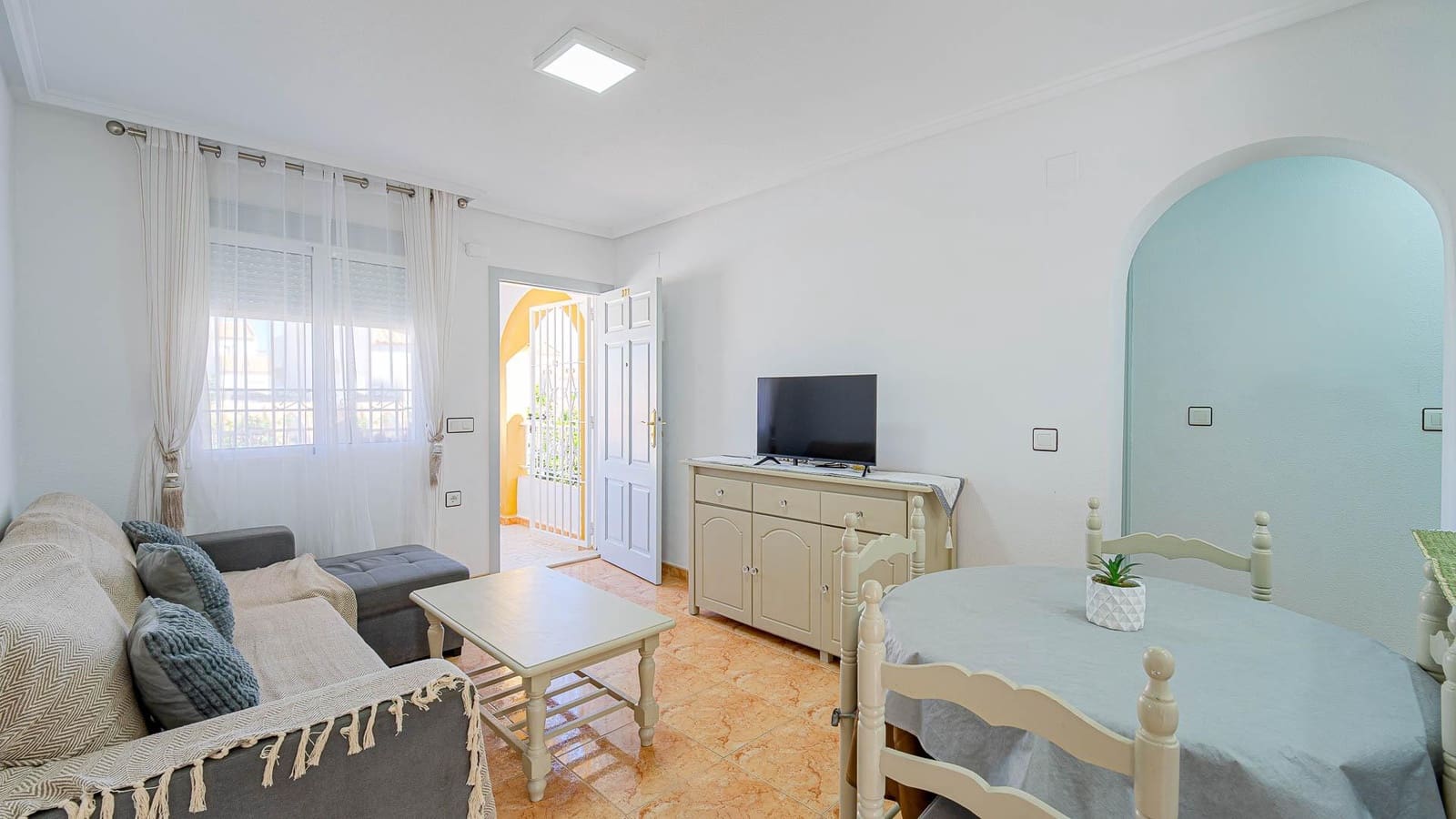 2 soveværelse Bungalow til salg i El Limonar med swimmingpool - € 139.999 (Ref: 10078207)