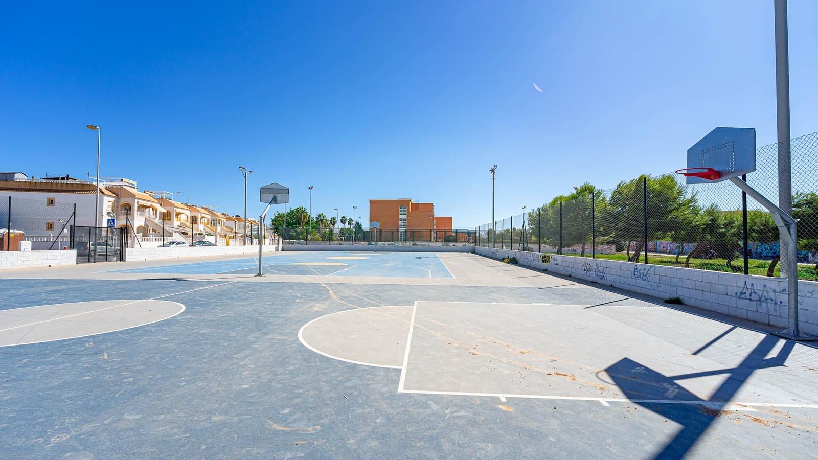 2 soveværelse Bungalow til salg i El Limonar med swimmingpool - € 139.999 (Ref: 10078207)