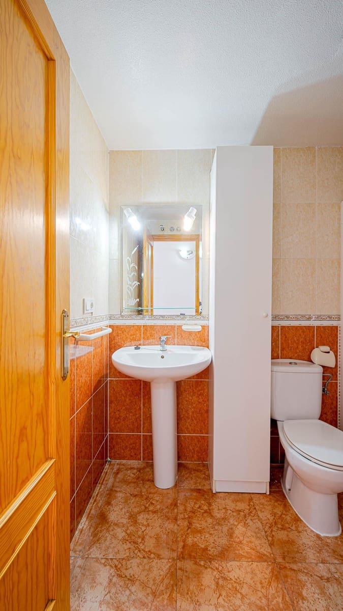 1 makuuhuone Kattohuoneisto myytävänä paikassa Torrevieja mukana uima-altaan - 115 000 € (Ref: 10078208)