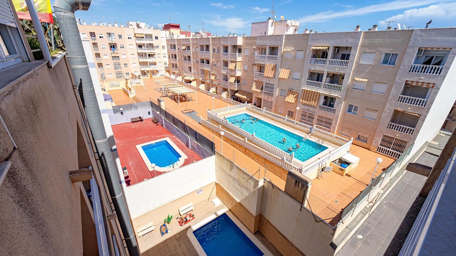 1 makuuhuone Kattohuoneisto myytävänä paikassa Torrevieja mukana uima-altaan - 115 000 € (Ref: 10078208)