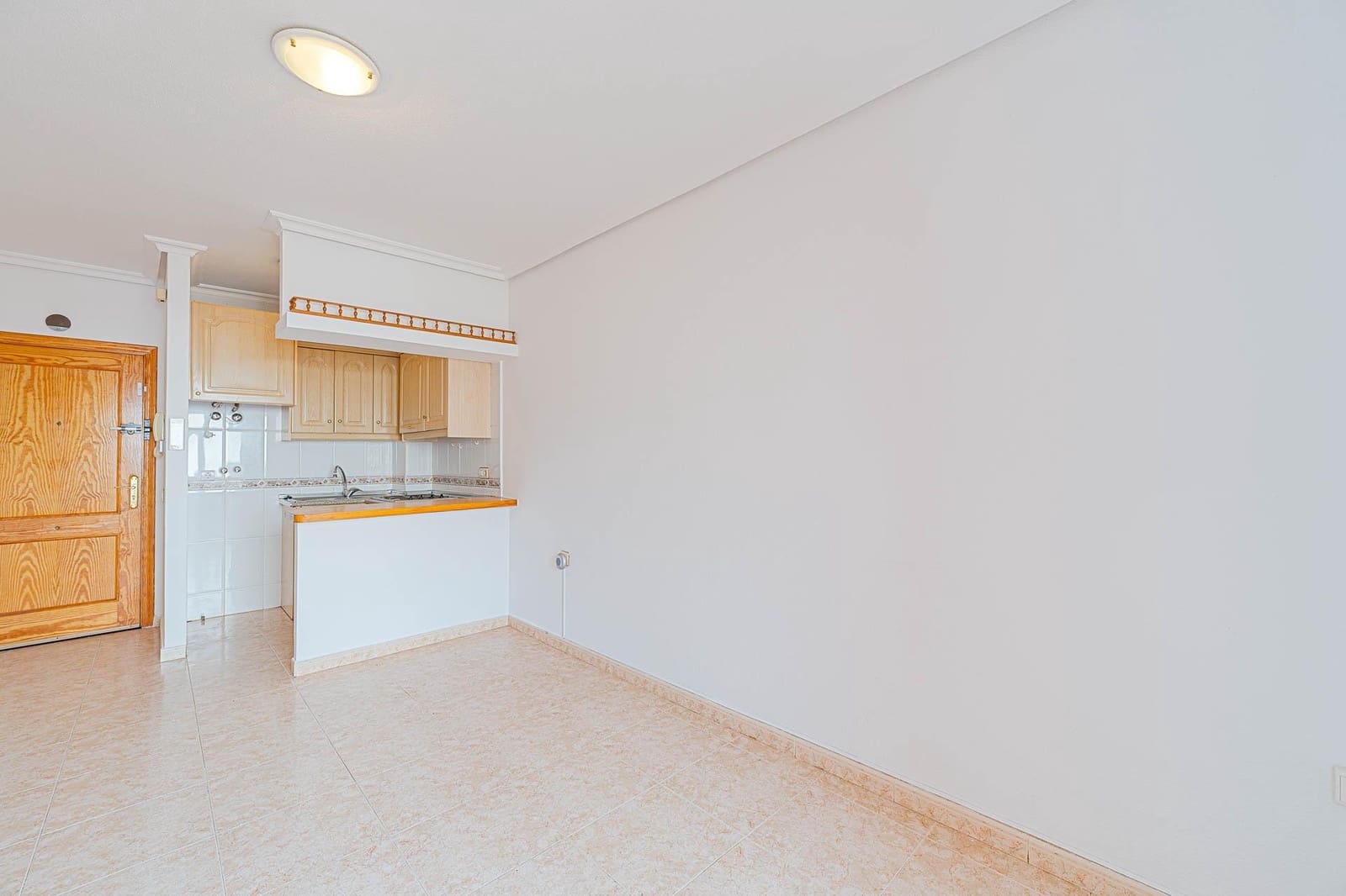 2 soverom Leilighet til salgs i Torrevieja - € 114 999 (Ref: 10129346)