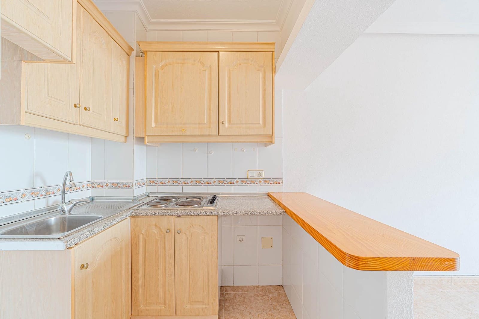 2 soverom Leilighet til salgs i Torrevieja - € 114 999 (Ref: 10129346)