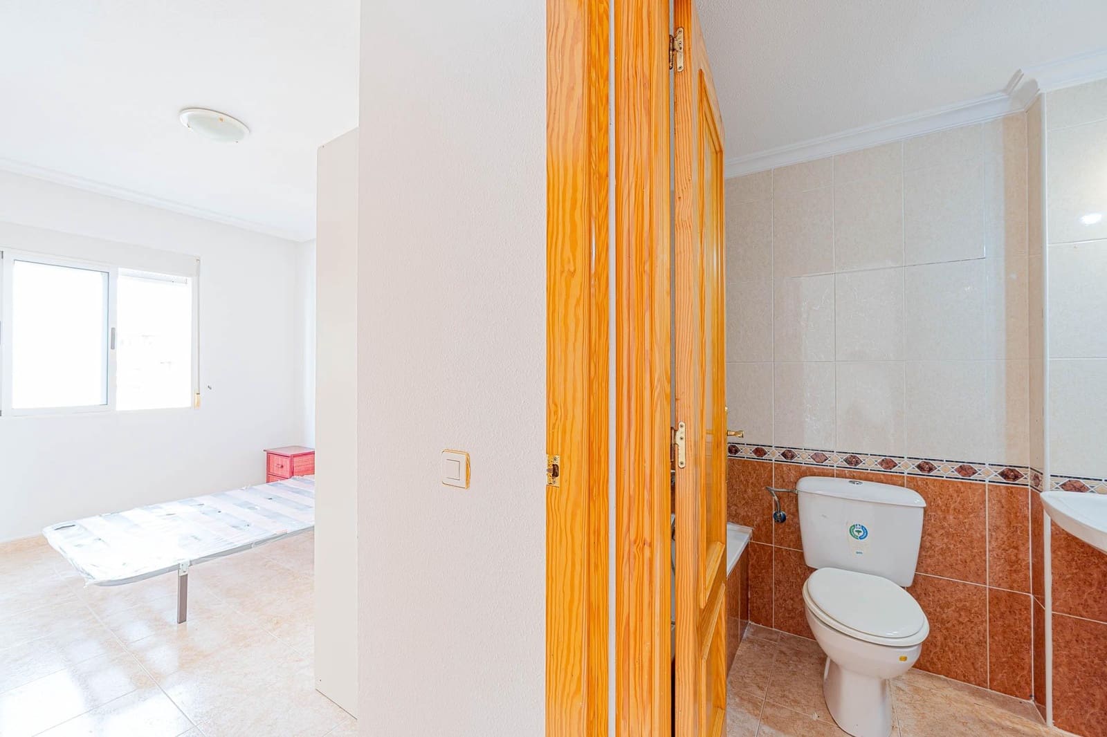 2 soverom Leilighet til salgs i Torrevieja - € 114 999 (Ref: 10129346)