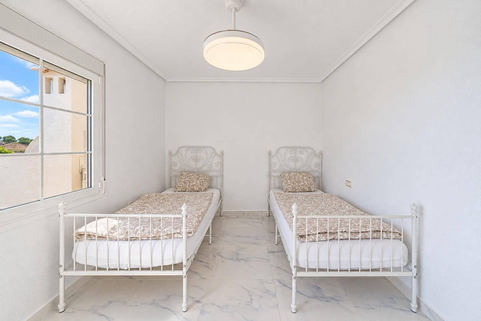 3 slaapkamer Villa te koop in Pilar de la Horadada met zwembad garage - € 299.999 (Ref: 10131768)
