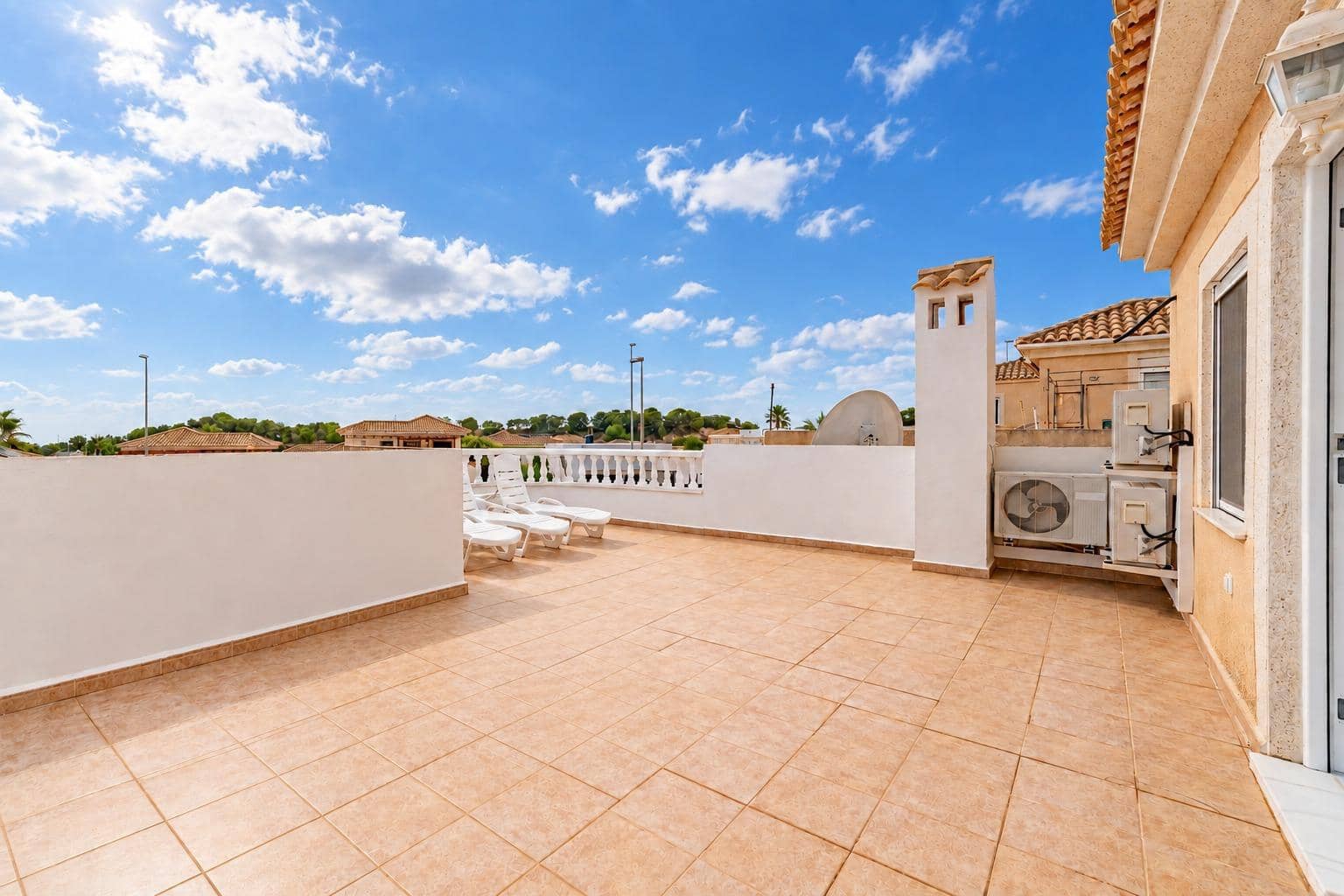 3 slaapkamer Villa te koop in Pilar de la Horadada met zwembad garage - € 299.999 (Ref: 10131768)