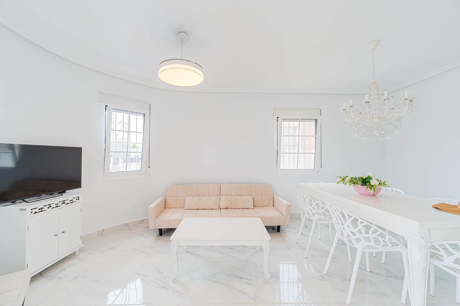 3 slaapkamer Villa te koop in Pilar de la Horadada met zwembad garage - € 299.999 (Ref: 10131768)